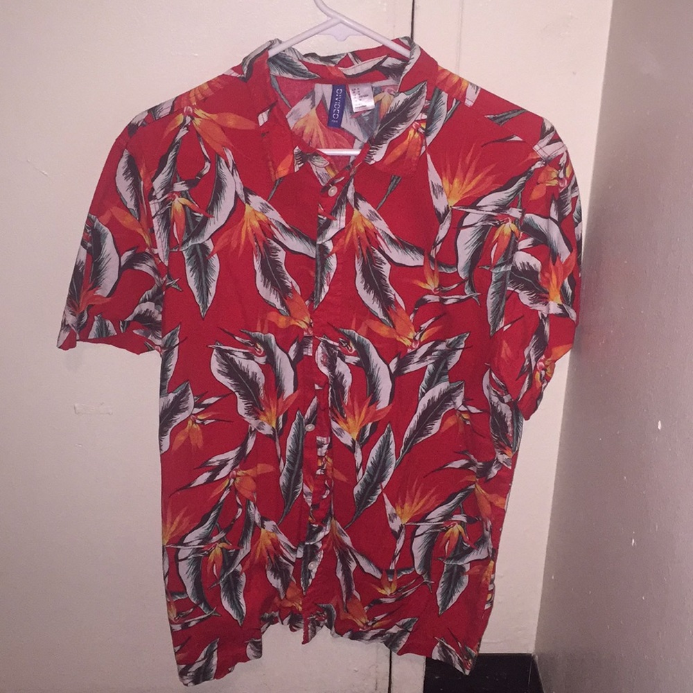 Hawaiian button up shirt